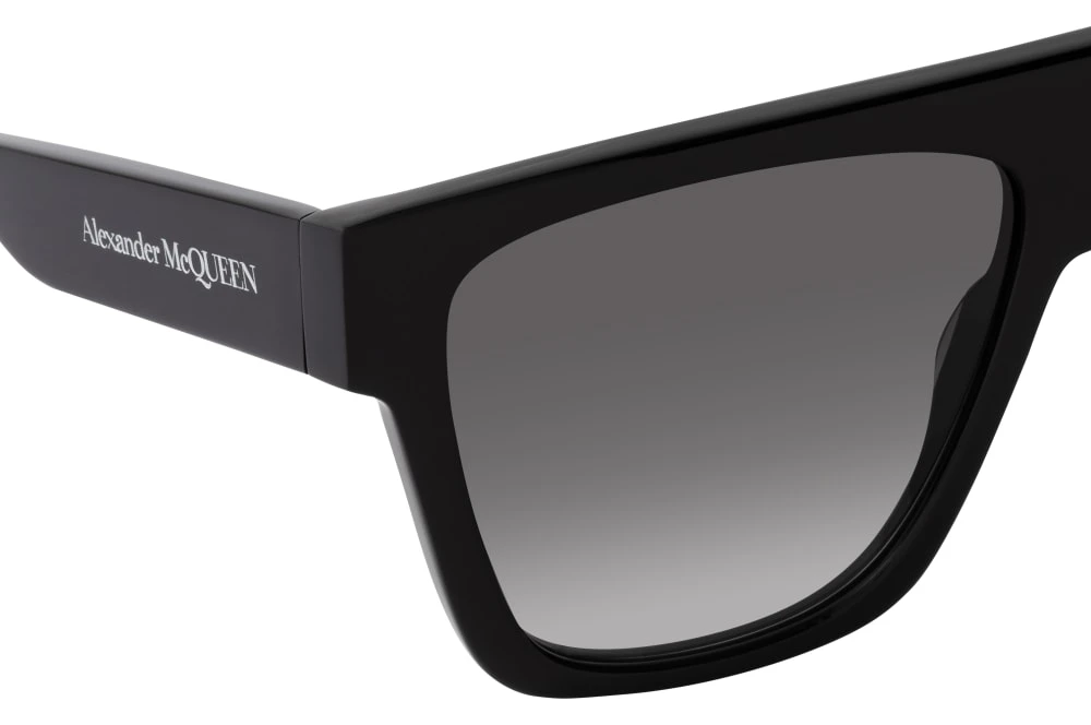 Alexander McQueen AM 0302S 001 BLACK-BLACK-GREY 4 Alexander McQueen AM 0302S 001 BLACK-BLACK-GREY – Image 4